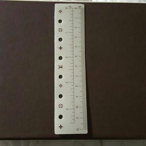 Louis Vuitton ruler